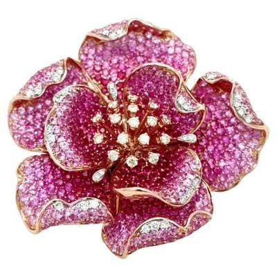 Late Deco Diamond, Emerald and Ruby Lily Brooch, circa 1940s For Sale at 1stDibs Convertible Jewelry, Diamond Flower Pendant, Flowers Jewelry, Red Sapphire, Rose Gold Flower, Personalized Anniversary Gifts, Green Garnet, Purple Jewelry, Diamond Brooch