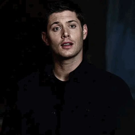 Dean Winchester Reaction Pic, Jensen Ackles Gif, Dean Winchester Gif, Dean Gif, Supernatural Gif, Spn Dr, Canon Ship, Supernatural Gifs, Jensen Ackles Jared Padalecki