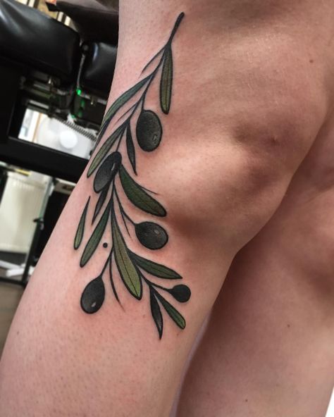 Neo Traditional Olive Branch, Traditional Olive Branch Tattoo, Top Of Foot Tattoos, Rosemary Tattoo, Lisa Tattoo, Olive Tattoo, Olive Branch Tattoo, Inspo Tattoo, Tier Tattoo