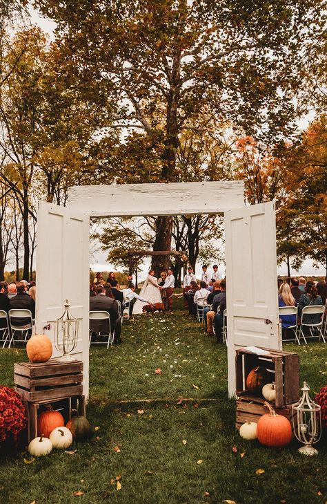 Autumn Aisle Decorations Wedding, Pumpkin Ceremony Aisle, Aisle Decorations Wedding Outdoor Fall, Pumpkins Down Wedding Aisle, Pumpkin Lined Wedding Aisle, Apple Crate Decor, Fall Mums Wedding Decor, Fall Wedding Entrance Decor, Pumpkin Patch Wedding Ideas