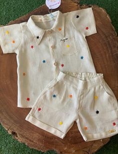 Embroidery For Boys Clothes, Baby Boy Dress Design, Newborn Baby Dresses, Classic Baby Clothes, Kids Dress Collection, Kids Garments, Baby Boy Dress, Kids Dress Wear