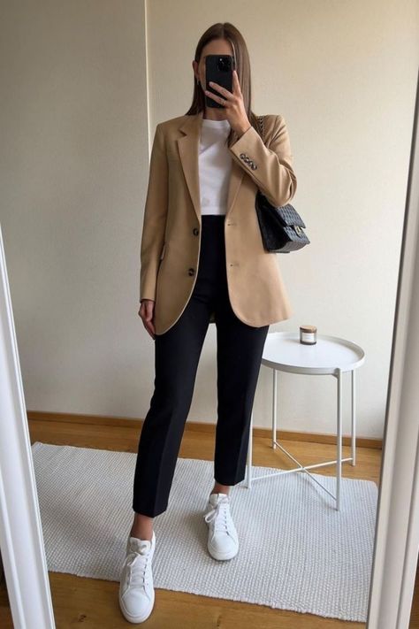 e1314fc026da60d837353d20aefaf054desc54660396ri Beige Blazer Outfits Women, Beige Blazer Outfit, Blazer Outfits Women, Classic Work Outfits, Beige Outfit, Stylish Work Attire, Business Casual Outfits For Work, Wardrobe Tips, Casual Day Outfits