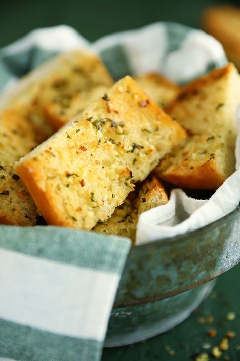 Best Garlic Bread Recipe, The Best Garlic Bread, Best Garlic Bread, Crunchy Garlic, Easy Drop Biscuits, Garlic Bread Recipe, Healthy Lunch Meal Prep, Diner Recipes, Bread Recipes Sweet