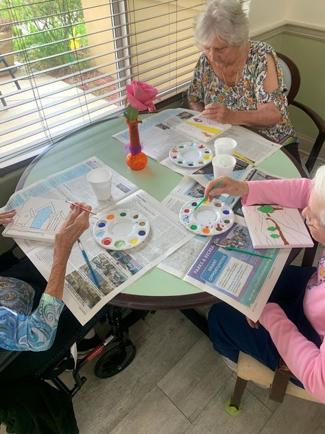 Hospice Care Specialist, Natalie Uribe, visits the residents of Cypress Place Senior living for a fun painting 🎨 activity! Everyone expressed their creativity and got in touch with their inner Picasso 👩‍🎨💙🌻 #AssistedCares #HomeHealth #HospiceCare #CaregiverServices Elderly Care Aesthetic, Activities Assistant Nursing Homes, Nursing Home Aesthetic, Senior Care Activities, Senior Citizen Activities, Senior Assisted Living, Senior Living Activities, Senior Center, Hospice Care