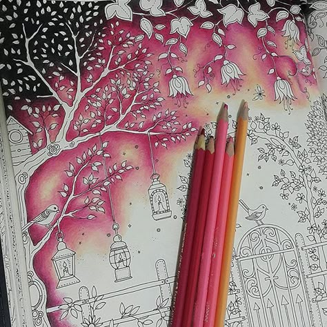 Art Background Ideas Sketchbooks, Art Background Ideas, Enchanted Forest Johanna Basford, Coloring Backgrounds, Ideas Sketchbooks, Forest Coloring, Secret Garden Coloring Book, Secret Garden Colouring, Gardens Coloring Book