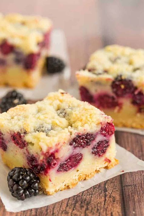 Blackberry Pie Bars, Blackberry Dessert, Danish Kitchen, Blackberry Pie, Pie Bars, Shortbread Crust, Bar Recipes, Bar Cookies, Pie Bar