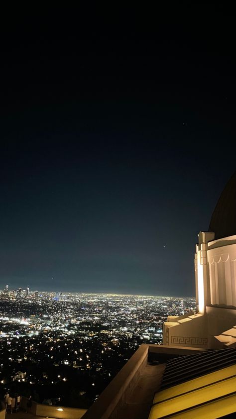 Griffith Observatory At Night, Griffin Observatory Los Angeles, Griffith Observatory Aesthetic, Observatory Aesthetic, Fallen Destiny, Urban Background, La Aesthetic, City View Night, Los Angeles Aesthetic