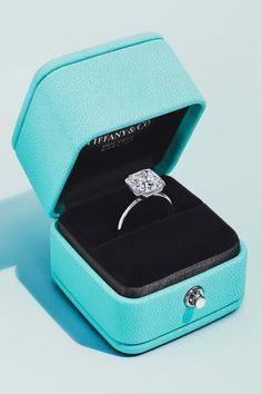 ♔ Tiffany & Co. Tiffany True, Tiffany Engagement Rings, Tiffany And Co Diamond, Tiffany Engagement, Tiffany Engagement Ring, Tiffany Blue Box, Love Rings, Wedding Ring Diamond, Tiffany And Co Jewelry