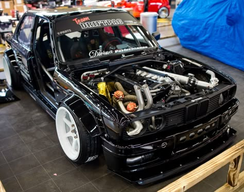 Bmw 2002 Tii, E36 Coupe, Bmw M3 E30, E30 Bmw, Car Brands Logos, Bmw E30 M3, Japanese Sports Cars, Kustom Cars, Bmw M Power