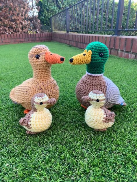 Campfire Accessories, Crochet Duck, Duck Family, Light Worsted Weight Yarn, Toys Design, Diy Amigurumi, Elegant Crochet, Duck Toy, Mallard Duck