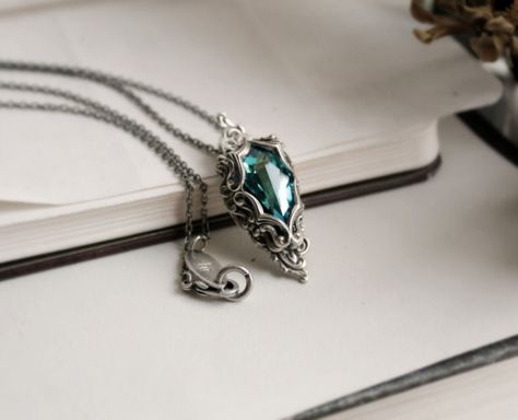 Slytherin Jewelry, Slytherin Fashion, Elven Jewelry, Slytherin Aesthetic, Magical Jewelry, Swarovski Necklace, Fantasy Jewelry, Girly Jewelry, Cute Jewelry