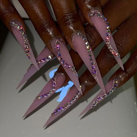 Extendo Nails, Bling Stiletto Nails, Acrylic Nails Stiletto, Stilleto Nails Designs, Resin Decoration, Long Stiletto Nails, Drip Nails, Stiletto Nails Designs, Cute Acrylic Nail Designs