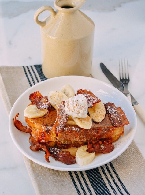 Elvis French Toast French Toast Sandwich, Toast Bacon, Fruit Pancakes, Banana French Toast, The Woks Of Life, Woks Of Life, French Toast Breakfast, Recipe Breakfast, Weekend Breakfast