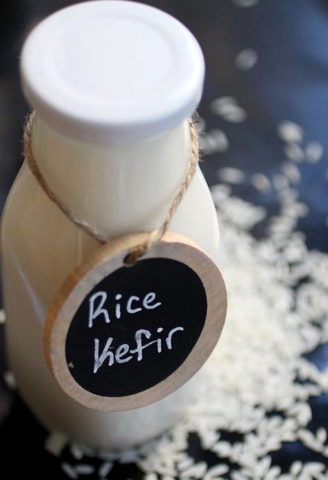 Rice Milk Kefir Good For Gut Health, Einkorn Sourdough, Kefir Milk, Milk Kefir Grains, Raw Dairy, Fermented Dairy, Yogurt Making, Kefir Yogurt, Fermented Drinks