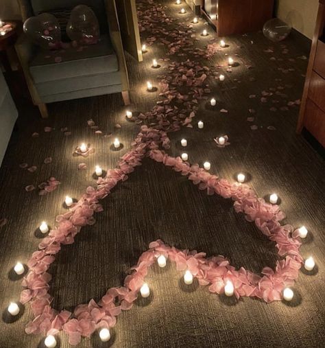 RAW ® on Twitter: "I pray I get to experience this one day 😍🥺… " Romantic Bedroom Ideas For Valentines, Romantic Room Ideas, Wedding Night Room Decorations, Romantic Room Surprise, Rose Hotel, Boyfriends Birthday Ideas, Romantic Dinner Decoration, Romantic Room Decoration, Happy Birthday Love Quotes