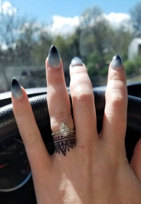 Finger Tattoos For Women Wedding, Ring Tattoo For Women Fingers, Ring Finger Tats For Women, Elegant Ring Tattoo, Female Ring Tattoo, Full Finger Tattoos For Women, Tattoo Wedding Bands Women, Ring Cover Up Tattoo, Cover Up Ring Finger Tattoos