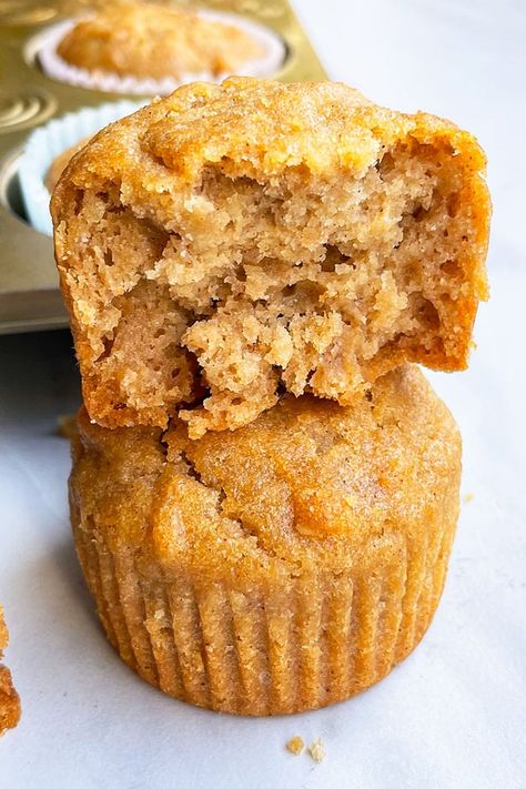 Applesauce Greek Yogurt Muffins, Pumpkin Apple Sauce Muffins, Banana Muffins Made With Applesauce, Applesauce Yogurt Muffins, Simple Applesauce Muffins, Apple Spice Muffins Cake Mixes, Applesauce Cinnamon Oatmeal Bread, Mini Apple Sauce Muffins, Strawberry Applesauce Muffins