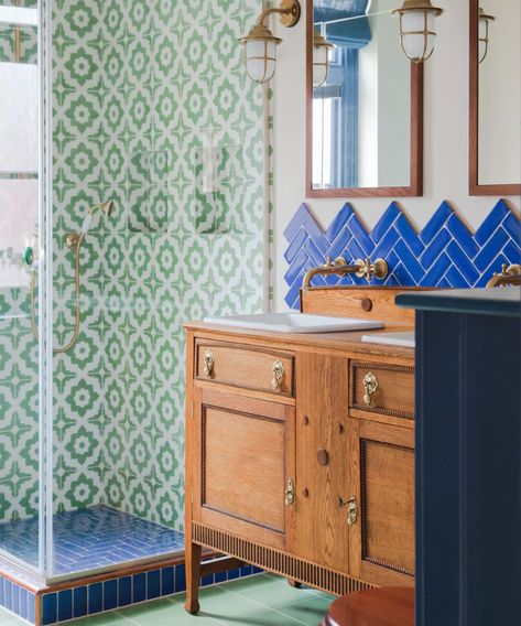 Small bathroom tile ideas: 20 ways with small bathroom tiles | Homes & Gardens | Small Bathroom Tile Ideas, Bauhaus Interior, Small Bathroom Tiles, Tiles Handmade, Arts And Crafts House, Spanish Design, Encaustic Tile, Marble Look Tile, South Bank