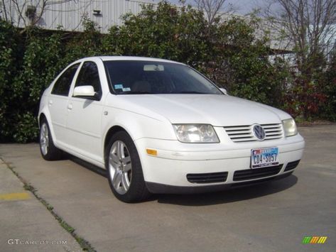 White Volkswagen, Jetta Vr6, Beige Interior, Car Colors, Volkswagen Jetta, Photo Archive, House Colors, Volkswagen, Photo Galleries