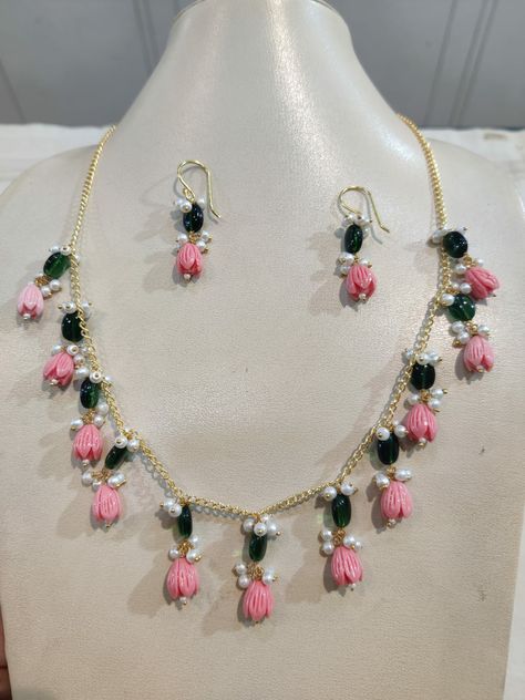 For order whatsapp 7680871433 Durga Jewellery, Tulip Beads, Neck Pieces Jewelry, Antique Necklaces Design, Antique Necklaces, Fancy Jewelry Necklace, Beaded Necklace Designs, Light Weight Jewelry, Beads Jewellery