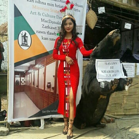 @abi_bas_ #northeastyle #stayfashionablytraditional #mizoram Mizo Traditional Dress, India Traditional Dress, Bored Women, Sunday Top, Traditional Attires, Traditional Dresses Designs, Northeast India, Sunday Dress, Kylie Jenner Outfits