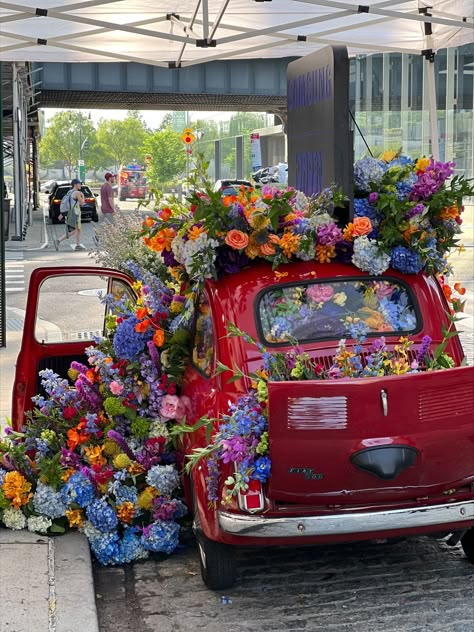 We love a flower explosion car transformation 🌸 #bfloralnyc #floralinstallation #flower #car #nyc Car Full Of Flowers, Fictional Houses, Cars And Flowers, Car With Flowers, Car Transformation, Flower Explosion, Dog Parade, Expo West, Flower Shop Design