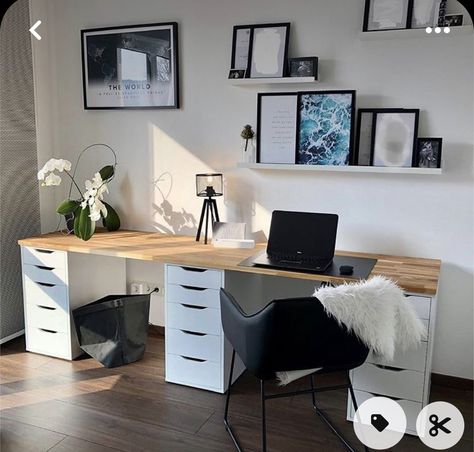 Instagram Office, Home Office Built Ins, Double Desk, Office Built Ins, Home Office Layout, Kids Office, Small Home Offices, House Floor Design, Office Guest Room