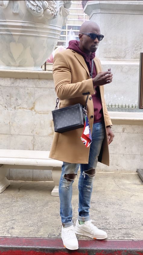 Mens Style 2023 Winter, Men’s Overcoat Outfit, Fall 2023 Mens Fashion Trends, Overcoat Men Outfit Street Styles, Black Men Casual Outfits, Black Men Fall Fashion, Money Practice, Black Men Casual Style, Frugal Male Fashion