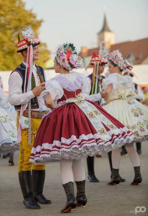 Czech Clothing, Costumes Around The World, European Outfit, First Sunday, Folk Clothing, Folk Festival, European Culture, The Virgin Mary, Folk Dresses