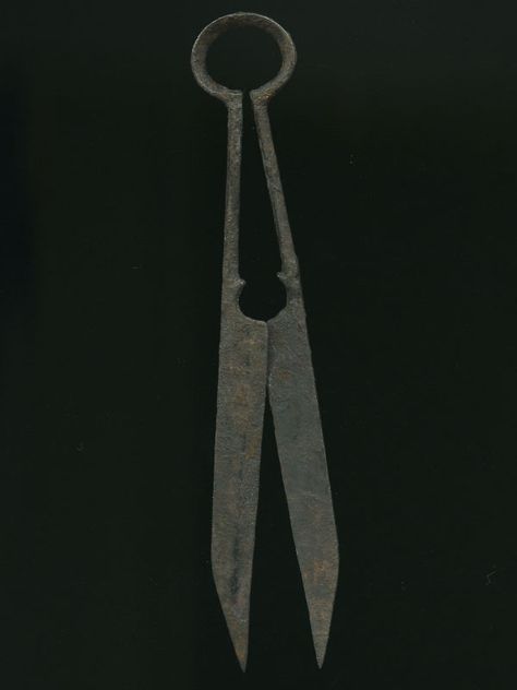 Shears Production Date: Early Medieval; 13th century Medieval Tools, Torso Tattoos, Viking Woman, Embroidery Tools, London Museums, Iron Work, Medieval History, Living History, Sewing Tools