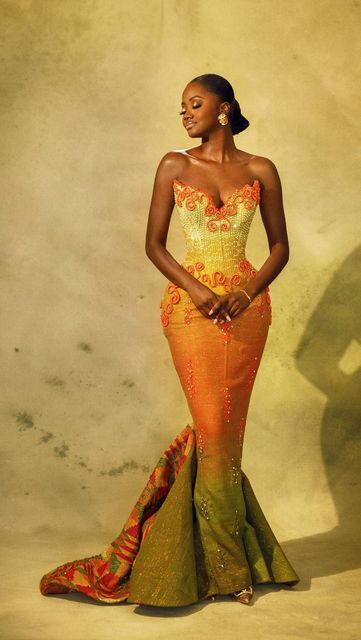 African Theme Wedding Dress, African Wedding Dress Guest, Ghanian Traditional Wedding Dress, Nigerian Styles Dresses, Traditional Congolese Wedding Dress, Bridal Asoebi Styles, Wedding Kente Styles, South African Matric Dance Dresses, Kente Prom Dress