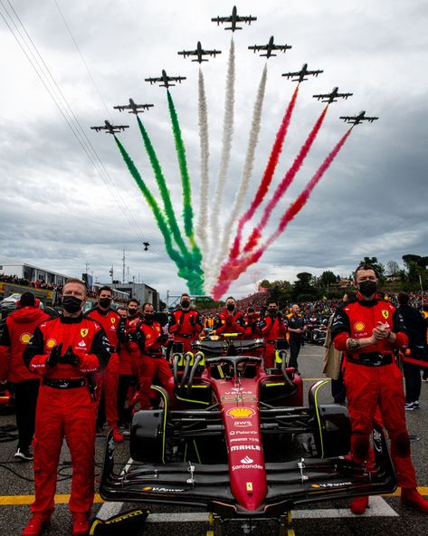 Scuderia Ferrari on Twitter: "Im-Oh 😍-La #essereFerrari 🔴… " Race Car Driving, F1 Wallpaper Hd, Formula 1 Car Racing, F1 Poster, Race Car Party, Formula Racing, Car Driving, Formula 1 Car, Ferrari F1