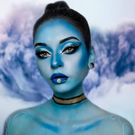 𝐉𝐚𝐝𝐞 𝐁𝐞𝐫𝐫𝐲 on Instagram: “✨ 𝕿𝖍𝖗𝖊𝖊 𝖂𝖎𝖘𝖍𝖊𝖘 ✨ A little female genie look inspired by the new Aladdin - it's v simple, but I like it 🤷 (Plus it's a great excuse to be…” Female Genie, Genie Costume, Three Wishes, Halloween Makeup Pretty, Disney Makeup, Gold Makeup, Creative Halloween Costumes, Facepaint, Favourite Colour