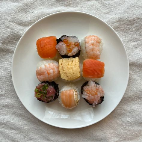 temari sushi with salmon, shrimp, egg, ikura, and tuna Salmon Lunch Aesthetic, Salmon Rice Bowl Aesthetic, Salmon And Rice Aesthetic, Temari Sushi, Fancy Sushi Aesthetic, Salmon Sushi Aesthetic, Ball Aesthetic, Seared Salmon, Little Kitchen