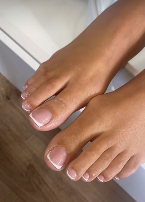 Toenail Polish French Tip, Pedicure Ideas For Wedding Guest, Gel French Tip Pedicure, White Tip Pedicure Toenails, French Manicure Toe Nails, Acrylic French Pedicure, White Tip Toe Nails French Pedicure, Pale Pink Toe Nails, Toenail French Tip