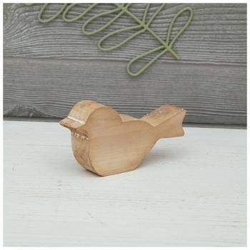 Dimensions: 2.94" H x 5.88" W x 1.13" D Material: Wood Shape: Novelty Color: Brown & White Orientation: Horizontal Quantity: 1 Lend the minimal stylings of this little bird to a space in your living room or office. Natural Bird Wood Decor features a wooden body in the shape of a bird with a wood-grain face and an edge that is slightly distressed, adding to its rustic appeal. Use this bird as a charming highlight within your favorite farmhouse decor schemes. Bandsaw Projects, Wood Projects Plans, Bird Crafts, Wooden Cutouts, Wood Project, Wood Bird, Wooden Bird, Noah's Ark, Project Plans