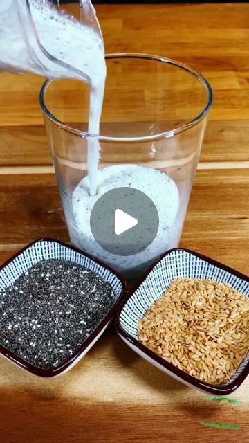 Naturalremedies.com , Herbalhealing ,Naturecures. on Instagram: "#weightlosssmoothie #weightlosstransformation #weightloss #wellnessthatworks #welivetoexplore #WeightLossJourney" Flaxseed Drink, Homemade Jaffa Cakes, Healthy Morning Drinks, Chia Drink, How To Save Water, Heath Food, Ab Diet, Health Drinks, Homemade Almond Milk