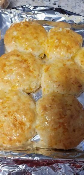 Keto Cheddar Bay Biscuits, Keto Cheddar Biscuits, Free Keto Meal Plan, Cheddar Bay Biscuits, Keto Biscuits, Low Carb Easy, Cheddar Biscuits, Low Carb Diet Recipes, Baking Mix