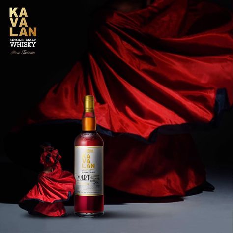 Amazing whisky....Kavalan Solist Sherry Single Malt Whisky, Malt Whisky, Single Malt, Macallan Whiskey Bottle, Whiskey Bottle, Bourbon, Whiskey, The Live, Breaking News