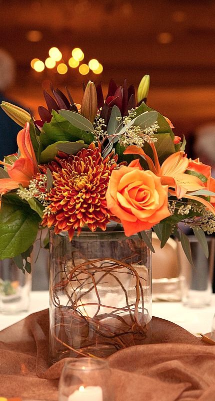 Love the fall floral colours of this centrepiece. #centrepiece http://www.aftershocksinteriordecorating.com Fall Wedding Centerpieces, Fall Arrangements, Fall Wedding Ideas, Fall Centerpiece, Deco Floral, Fall Table, בר מצווה, Autumn Wedding, Center Pieces