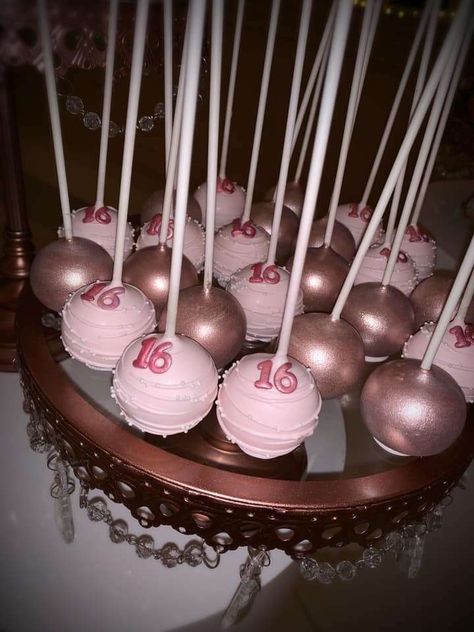 Sweet 16 Cakepops, Sweet 16 Deserts, Sweet 16 Party Foods, 16ty Birthday Party Ideas, Hotel Sweet 16 Party Ideas, Rose Gold 18th Birthday Party Ideas, Sweet 16 Set Up, Sweet 16 Party Ideas Pink And Gold, Sweet 16 Airbnb Ideas