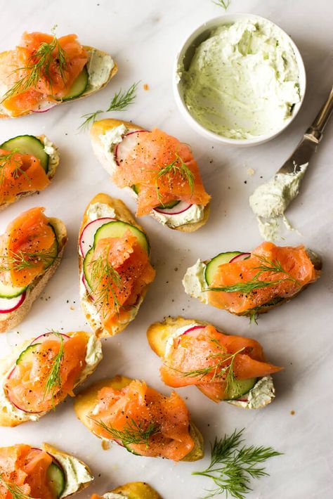 Smoked Salmon and Herb Cheese Crostini - easy and elegant appetizer to add to your holiday table! #crostini #smokedsalmoncrostini Salmon Crostini, Salmon Appetizer, Cheese Crostini, Crostini Appetizers, Garlic Butter Salmon, Small Appetizers, Elegant Appetizers, Herb Cheese, Meat Appetizers