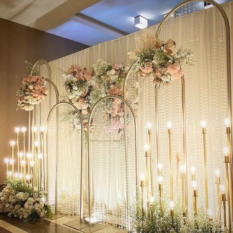 Wedding WorkShop on Instagram: “Tag @thewedding_workshop to get feature or send your original Post directly to us. DM FOR CREDITS!! Follow @thewedding_workshop for more…” Wall Design Outdoor, Modern Home Exterior, House Front Wall Design, Engagement Stage Decoration, Reception Stage Decor, Simple Stage Decorations, Night Wedding Decor, Wall Design Ideas, Front Wall Design