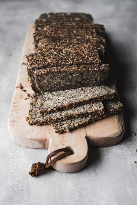 everything seeded life-changing loaf of bread Seeded Bread Recipes, Pan Sin Gluten, Raw Pumpkin Seeds, Seed Bread, Healthy Bread, Loaf Of Bread, Vegan Bread, Gluten Intolerance, Food Test