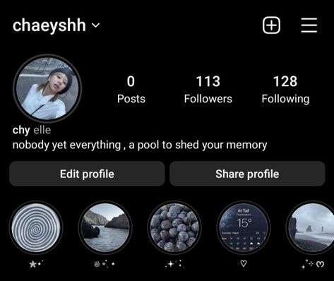 Short Bio For Instagram Profile, Friends Highlight Icon Instagram, Insta Bios, Graphic Instagram, Good Instagram Bios, Aesthetic Names For Instagram, Instagram Bios, Account Ideas, Highlight Icons Instagram