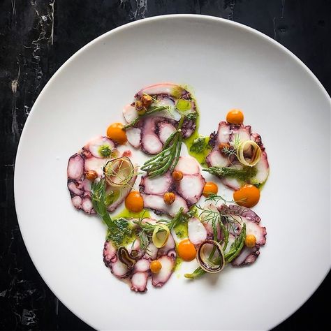 Octopus Carpaccio, Pickled Sea Asparagus, Pepper Emulsion, Salsa Verde, Fried Chickpeas. Sea Asparagus, Octopus Carpaccio, Fried Chickpeas, Carpaccio Recipe, Octopus Recipes, Fancy Dishes, Tapas Dishes, Bistro Food, Fine Dining Recipes