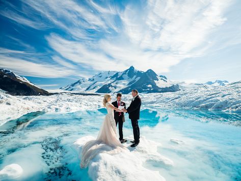 Alaska Vow Renewal, Alaskan Wedding Elopements, Wedding In Alaska, Northern Lights Elopement, Alaska Wedding Photos, Elopement In Alaska, Alaskan Cruise Wedding, Glacier Wedding Alaska, Alaskan Elopement