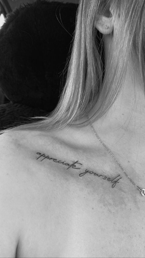 Name Tattoo On Collarbone, Collarbone Text Tattoo, Collarbone Word Tattoo, Under Collar Bone Tattoos For Women, Collar Bone Tattoos For Women Quotes, Collarbone Tattoo Quotes, Small Writing Tattoos, Tattoo On Collarbone, Under Collar Bone Tattoos