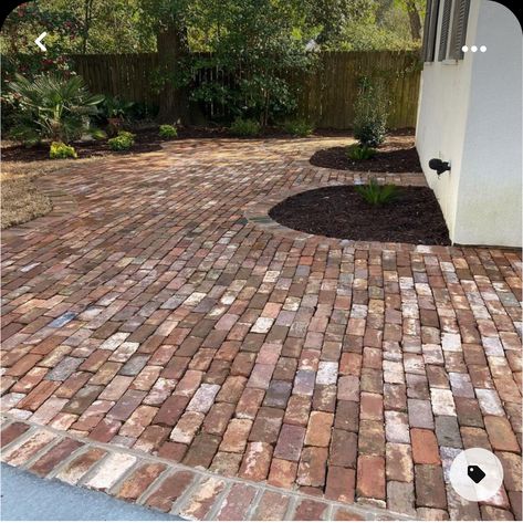 Cheap Garden Flooring Ideas, Vintage Brick Patio, Small Brick Patio Ideas Backyards, Brick Backyard Ideas, Brick Patio Ideas On A Budget, Paved Entryway, Patio Floor Ideas On A Budget, Brick Patio Ideas Backyards, Patio Flooring Ideas