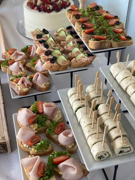 Party Food Buffet, Food Buffet, Catering Ideas Food, Party Food Platters, Party Buffet, Catering Ideas, Snacks Für Party, Buffet Food, Shower Food